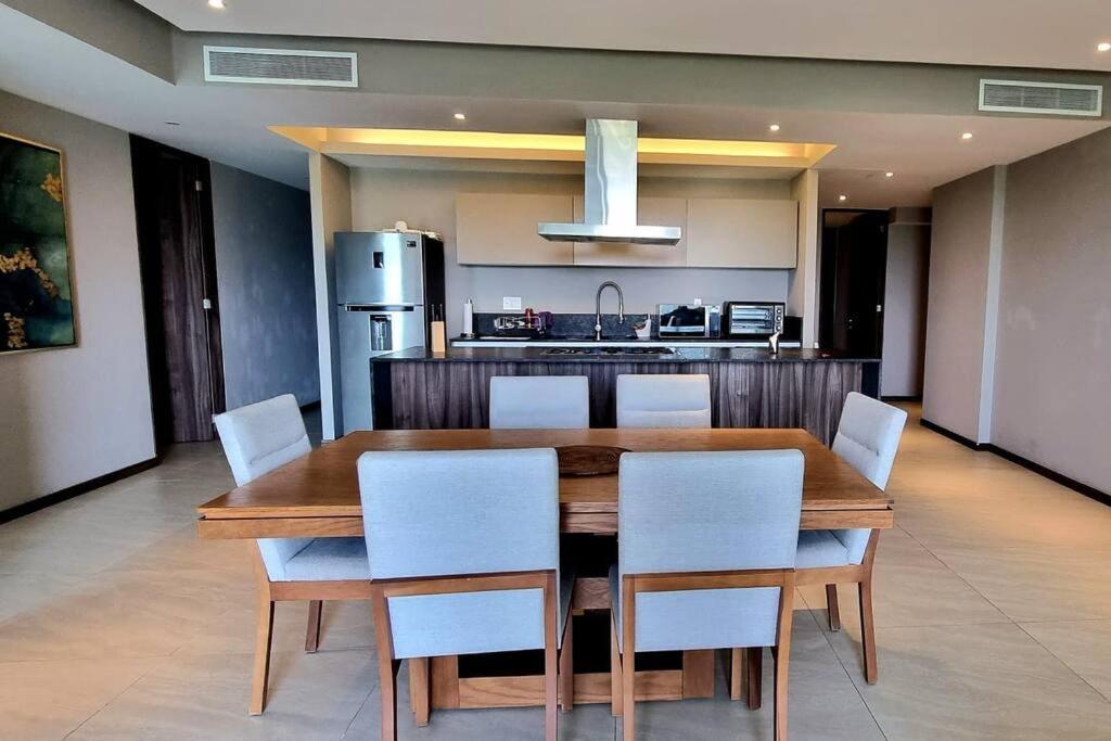Apartamento De Regreso A Acapulco! Departamento En Diamante La Isla *